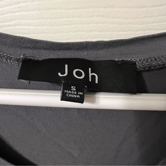 Joh Apparel Kelly Modal Knit Top - V Neck - Picture 2 of 4